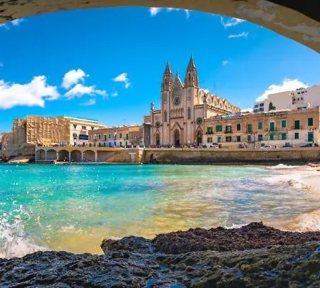 1-bed Near Spinola Bay * San Ġiljan