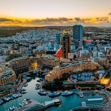 1-bed Near Spinola Bay Apartment San Ġiljan