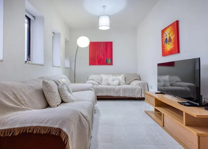 Apartamento 1-bed Near Spinola Bay